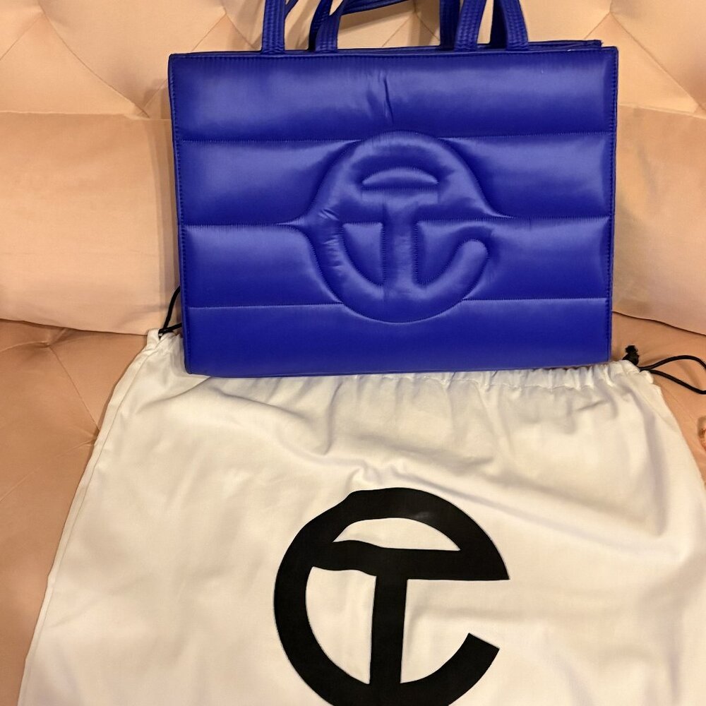 TELFAR Medium Puffer Shopping Bag – Royal Blue